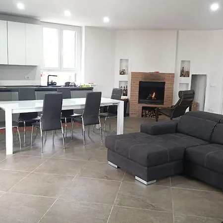 Montana Villa